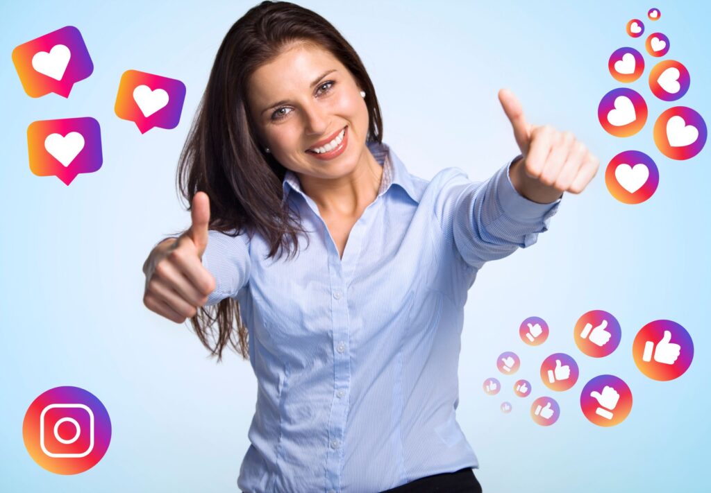 Kobieta z uniesionymi kciukami na tle ikon Instagrama – strategia rozwoju profilu w social media w 2025 roku