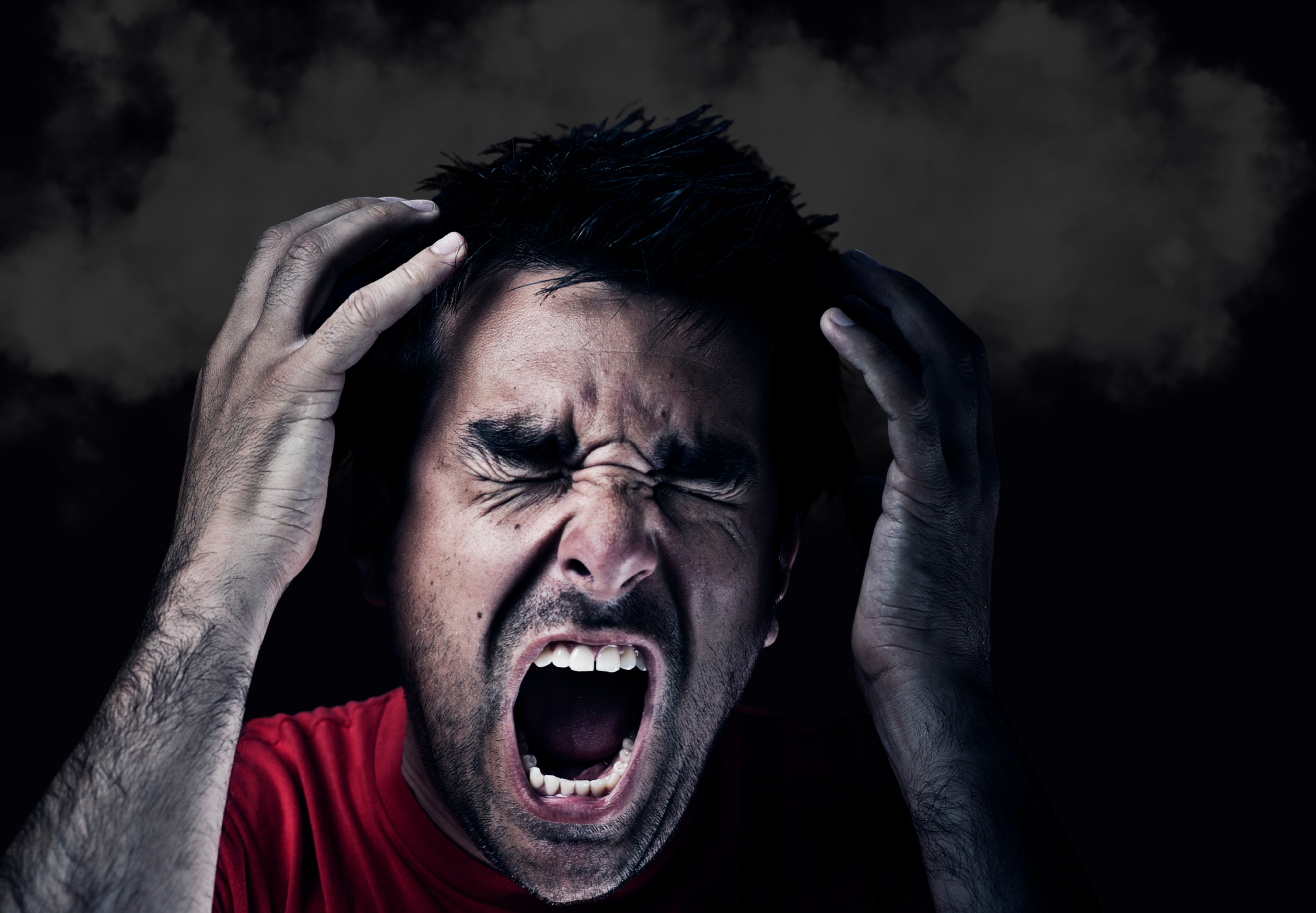 Złość potrafi niszczyć zdrowie i relacje. Zobacz, jak ją rozumieć, rozbrajać i zmieniać w siłę. Praktyczne kroki + e‑book „Złość pod kontrolą – Opanuj Emocje”.